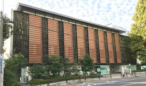 文京総合体育館の建物外観