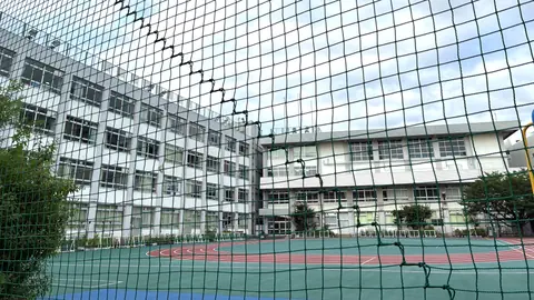 曳舟小学校体育館の校舎外観